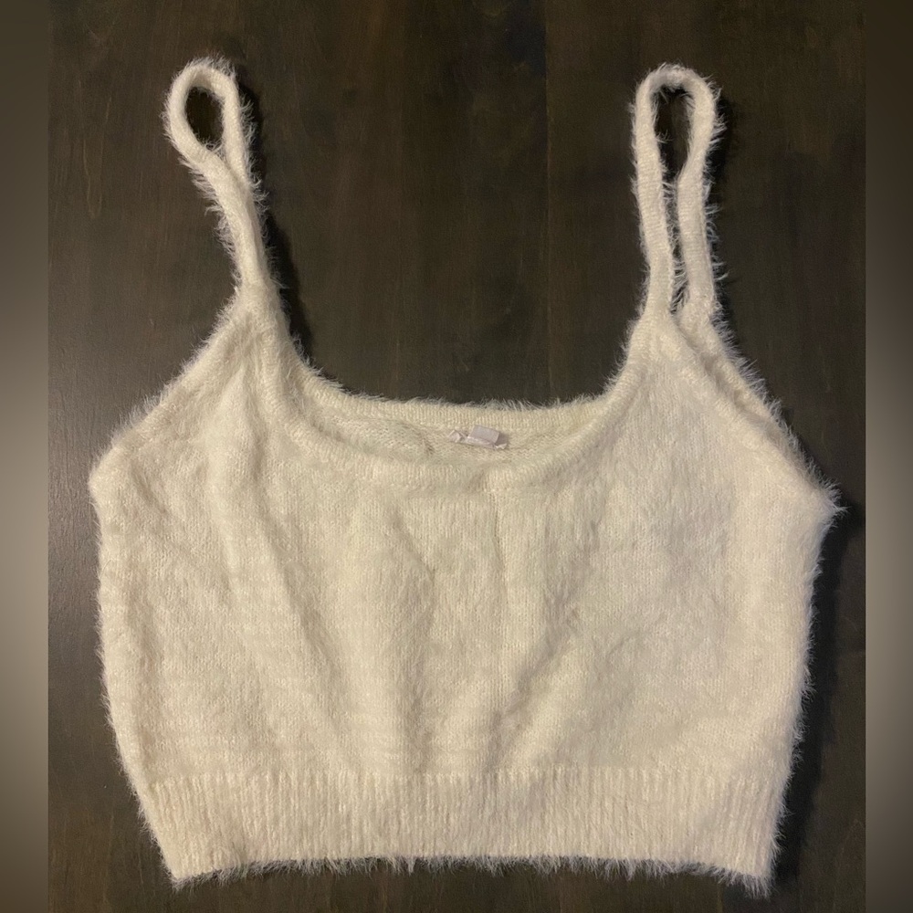 Garage Cozy White Fuzzy Top